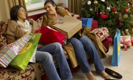 4 ways to market to Hispanics this holiday season and boost your profits
