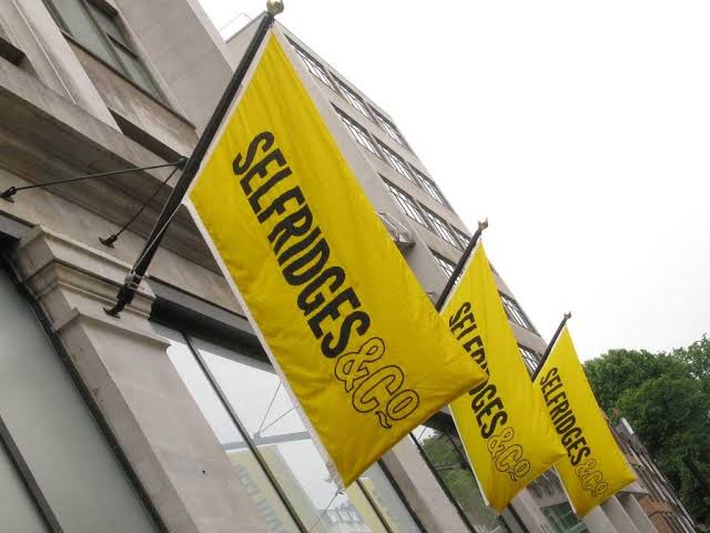 SELFRIDGES BOUGHT BY THAI RETAILER CENTRAL GROUP AND AUSTRIAN PROPERTY FIRM