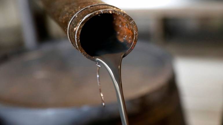 OIL HITS $113 A BARREL, EQUITIES SINK OVER UKRAINE WAR FEARS