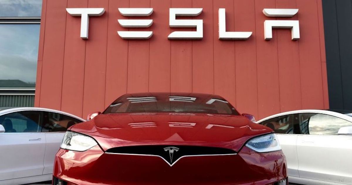 CPCA SAYS TESLA SOLD 56,515 CHINA-MADE VEHICLES IN FEBRUARY